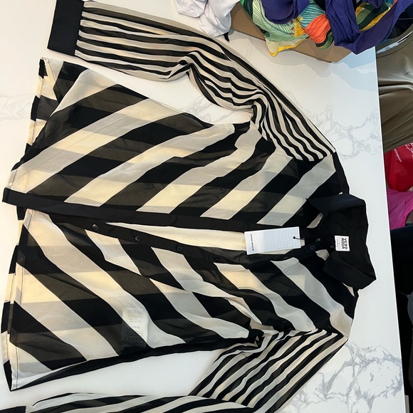 Vero Moda black and white Striped Button Up Shirt Blouse - brand new - Picture 3 of 8